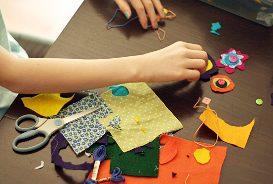 Crafting felt and fabric flowers