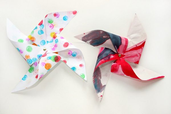 Garden Pinwheel Craft for Kids! Easy DIY Garden decor craft made from recycled artwork! 