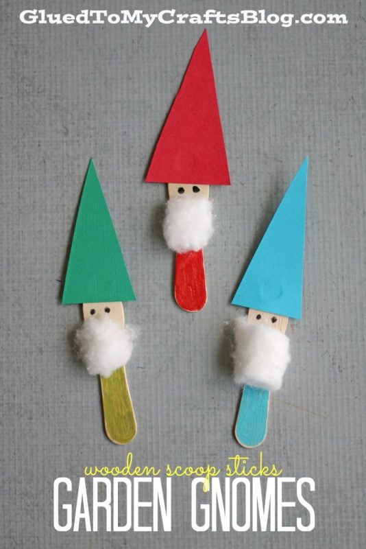 Scoop Stick Garden Gnomes