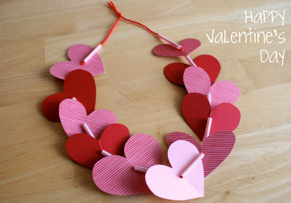 Heart Shaped Necklace Craft for Kids @makeandtakes.com