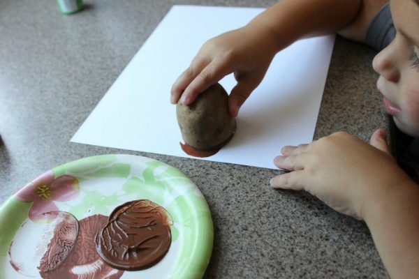 how to make potato print turkey craft with kids 