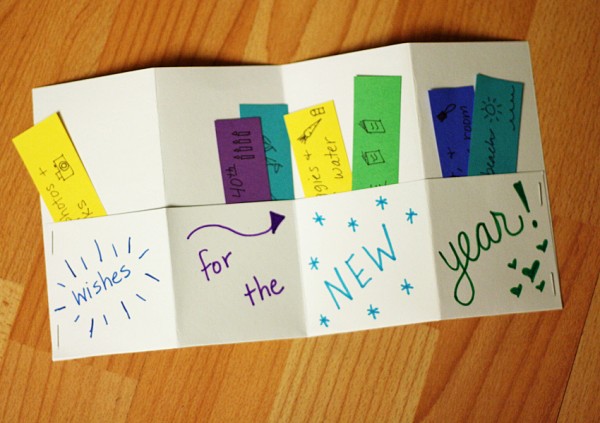 New Year's accordion book for kids