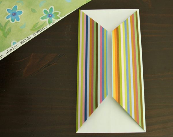 Folding gift card holders from scrapbook paper