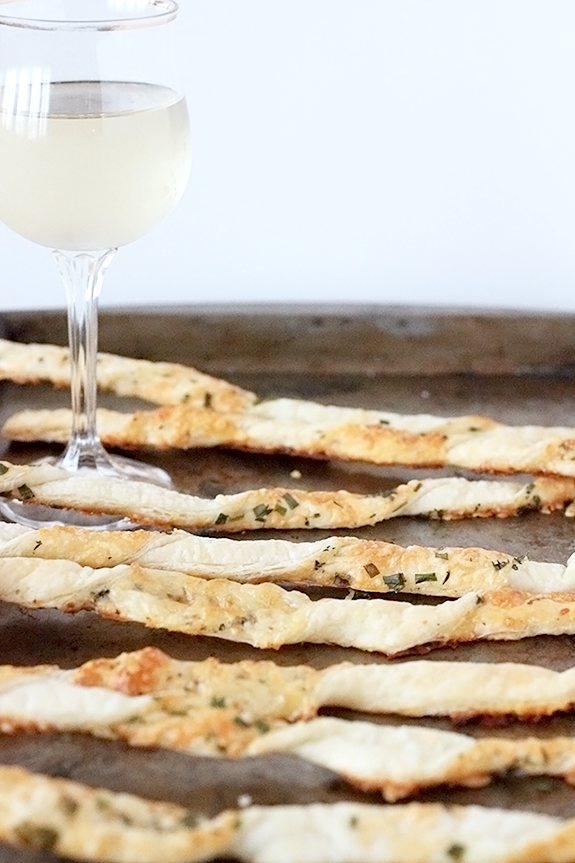 parmesan-and-mozzarella-cheese-straws