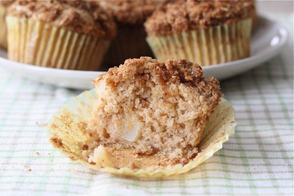 pear-muffins