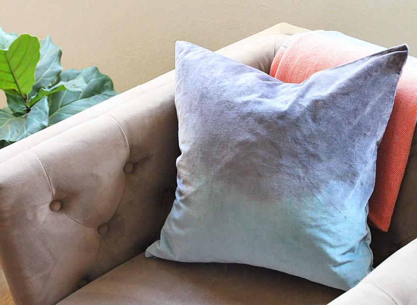 DIY dip dyed velvet throw pillow