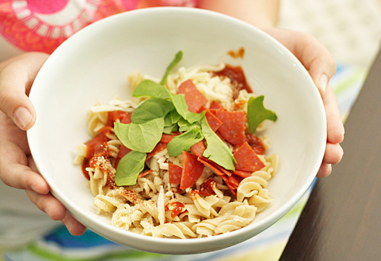 Kid-friendly pizza pasta bowls