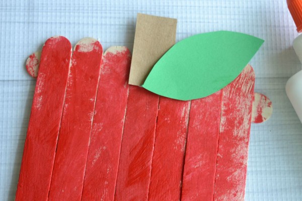 Popsicle Stick Apples - Kid Craft