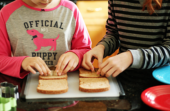 Cookie Cutter Toast Stamping breakfast