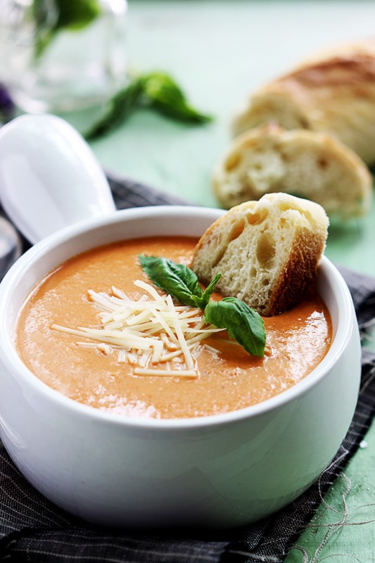 tomato basil and cheesy parmesan soup 
