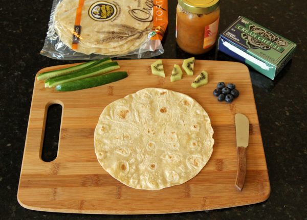 Cooking with kids - tortilla pinwheel flower