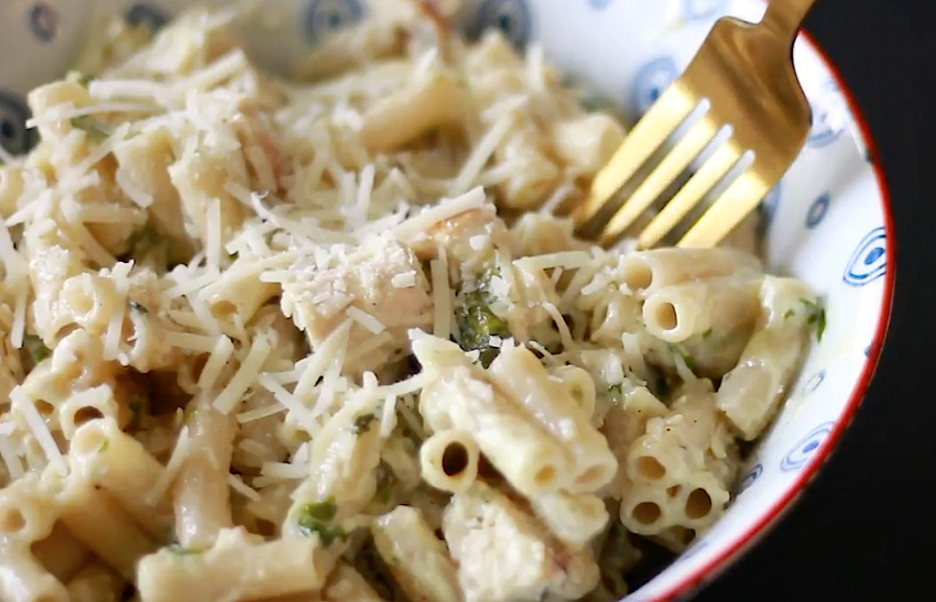 Easy Chicken Pesto Pasta for Dinner