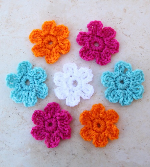 Crochet A Day 4 Crochet Flower Patterns Make And Takes