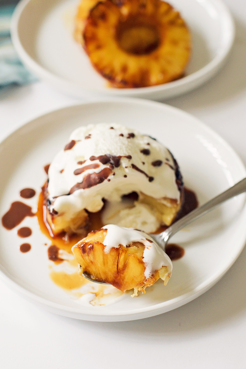 Grilled Pineapple with Vanilla Ice Cream
