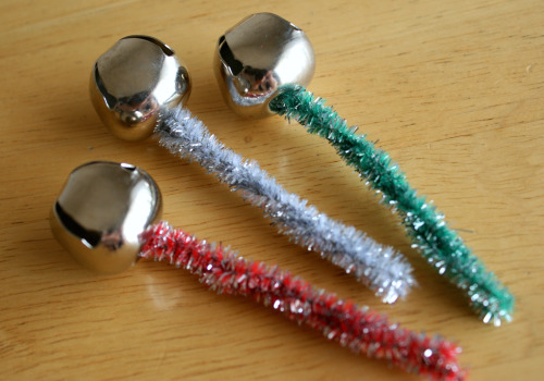 Craft simple jingle bells for kids | BabyCenter Blog
