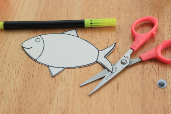 Make Yarn Wrapped Cardboard Fish