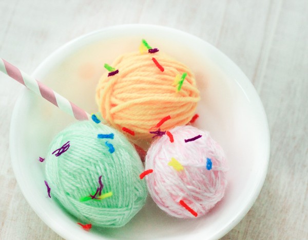 Making Yarn Wrapped Ice Cream Sundaes