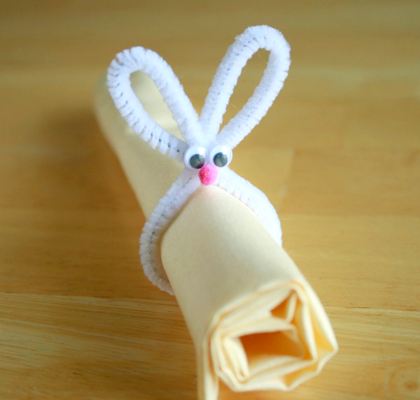 Making a Pipe Cleaner Bunny Napkin Holder