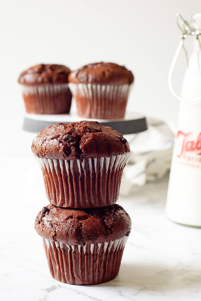 Nutella Stuffed Double Chocolate Muffins