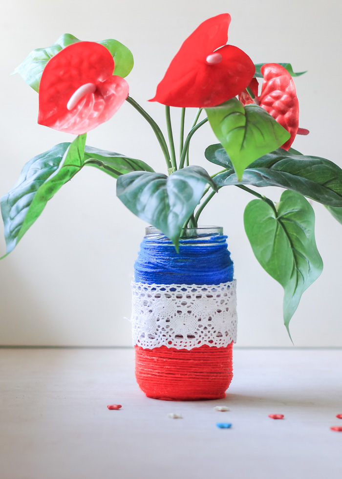 Patriotic Yarn Wrapped Jar craft to make