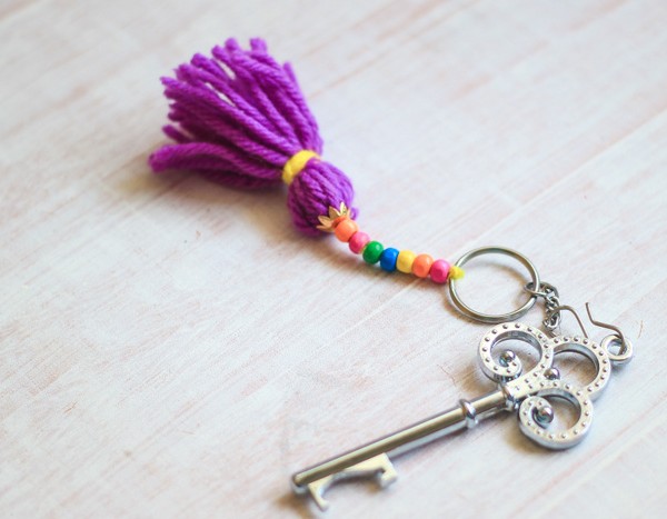 Yarn-Tassell-Keychain-Kids-Craft