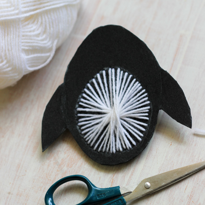 Yarn-Weaving-penguin-craft-Cute