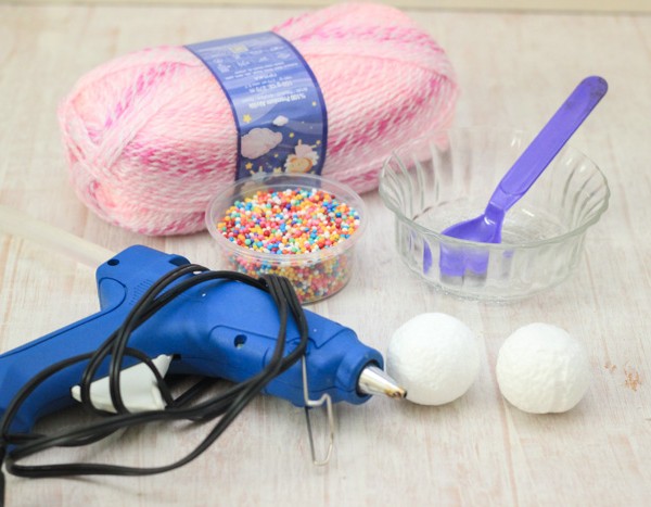 Yarn Wrapped Ice Cream Sundae Supplies