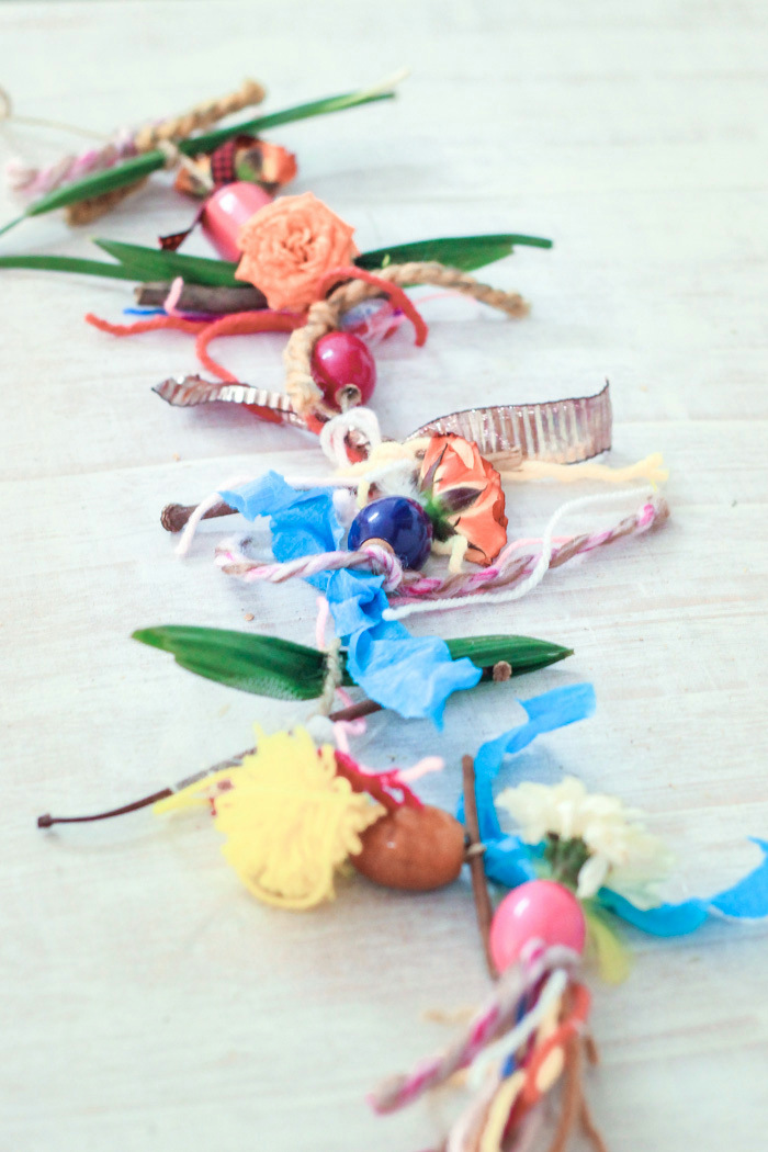 Yarn-scrap-nesting-mobiles this spring