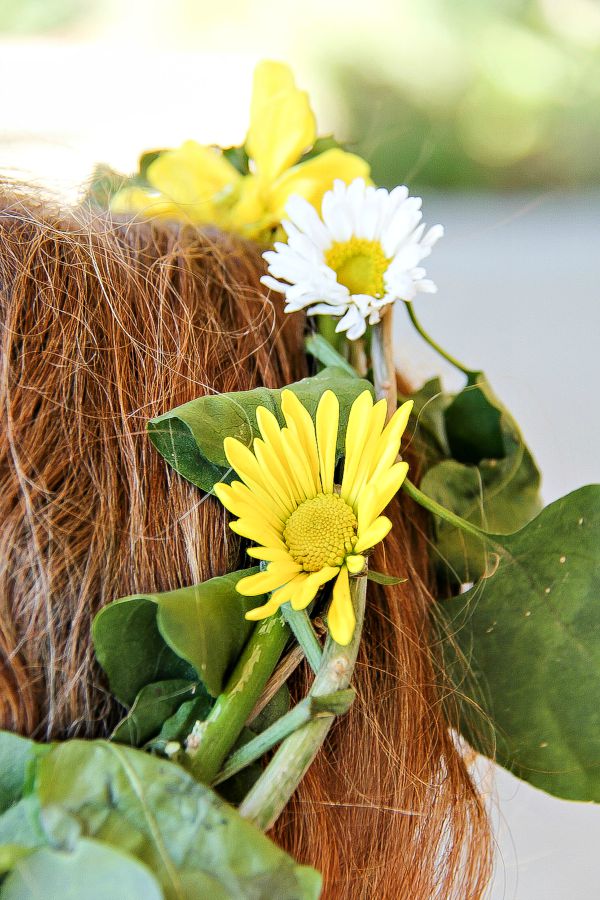 a floral crown for little girls