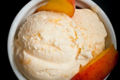 Homemade Peach Ice Cream