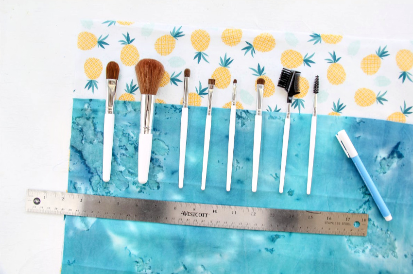 How to Sew a Paintbrush Roll-Up Organizer