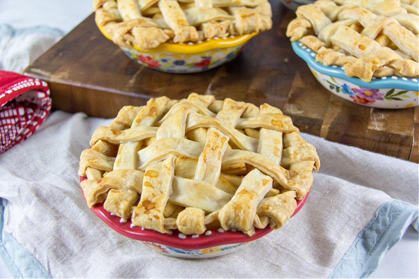 individual apple pies with lattice top