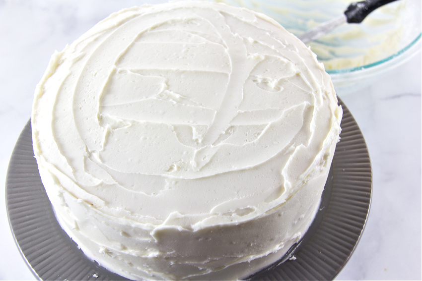 white cake with white frosting